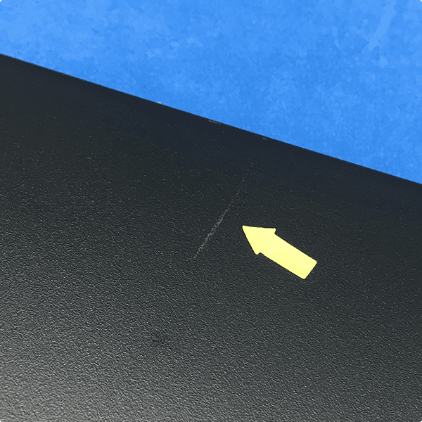 板金部品の目立つ傷