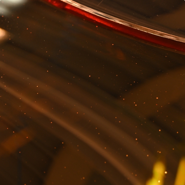 多数のピンホール（ポリカ商品）